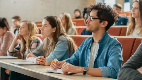 Image illustrative Bientôt la rentrée scolaire : comment financer ses études ? - Globe Trotter Place